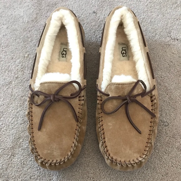 UGG Shoes - Ugg 11 Olsen Moccasins light brown